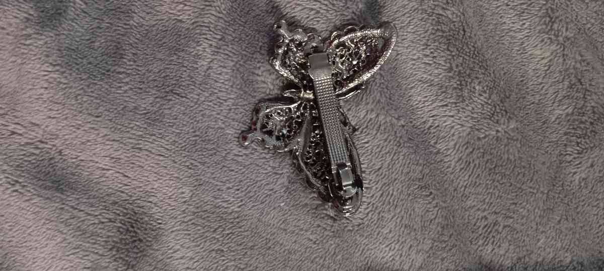 Hair Barrett - Advent, West Virginia - FleaMarketBay