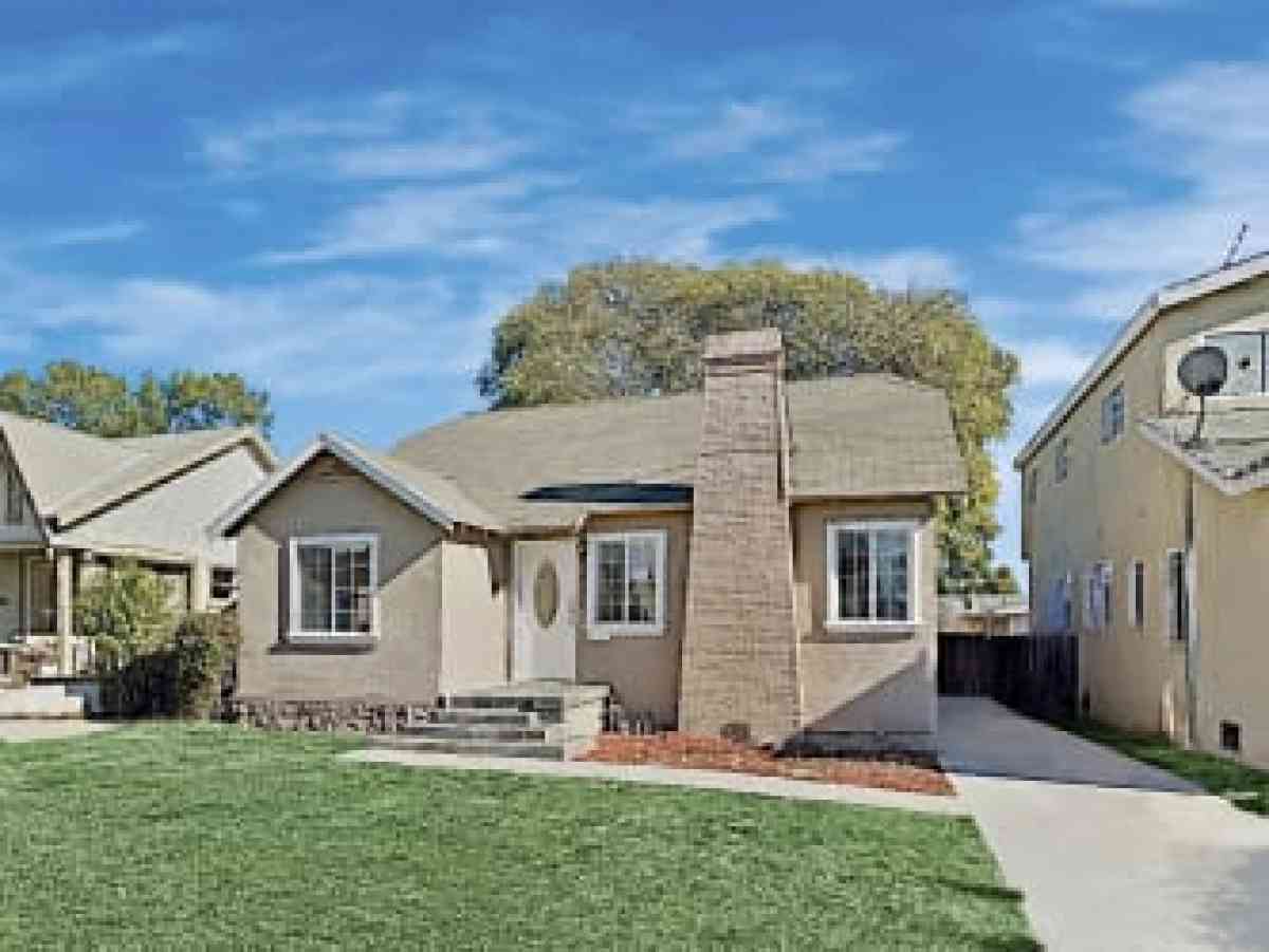 BEAUTIFUL SINGLE FAMILY HOME FOR RENT - Los Angeles, California - FleaMarketBay