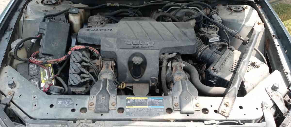 06 Pontiac Grand Prix Gt - Detroit, Michigan - FleaMarketBay