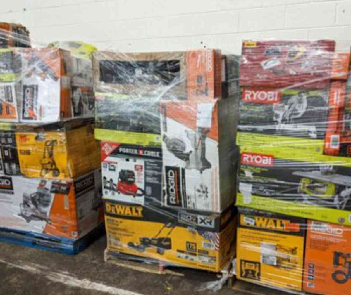 pallets blow out sale only today thru Saturday - Middlesex, New Jersey - FleaMarketBay