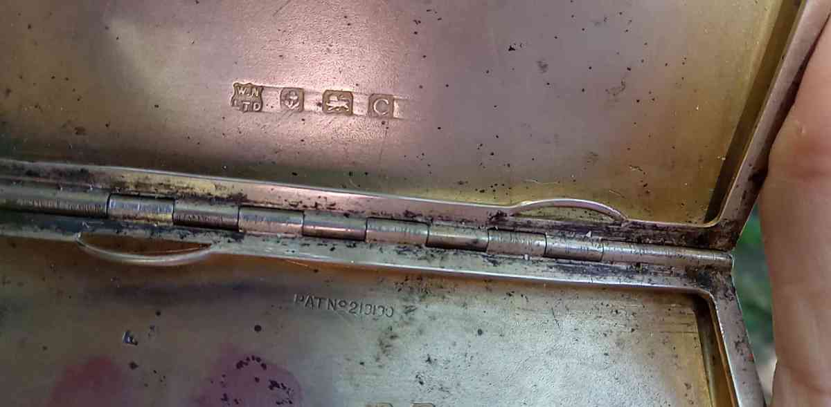 antique ciggerett case from Birmingham - Green Forest, Arkansas