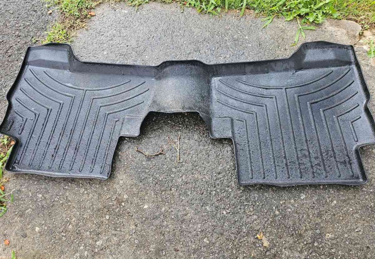 Ford Escape Weathertech Mats and Cargo Liner - Chattanooga, Tennessee - FleaMarketBay