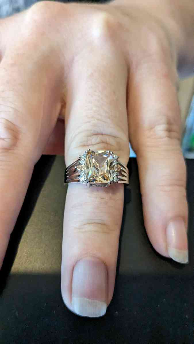 jewelry - Lexington, Kentucky - FleaMarketBay