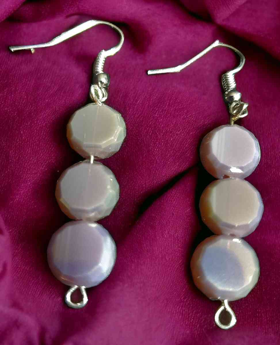 Glass Bead Necklace Bracelet and Earring Set - Youngsville, Louisiana - FleaMarketBay