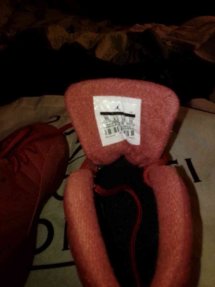 Jordan sneakers - Las Vegas, Nevada - FleaMarketBay