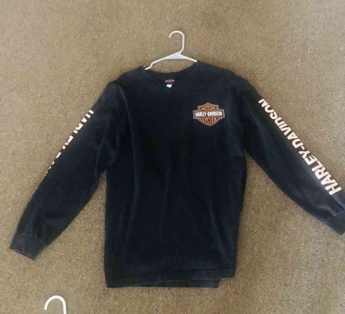 I am selling two Harley Davidson long sleeve - El Paso, Texas - FleaMarketBay