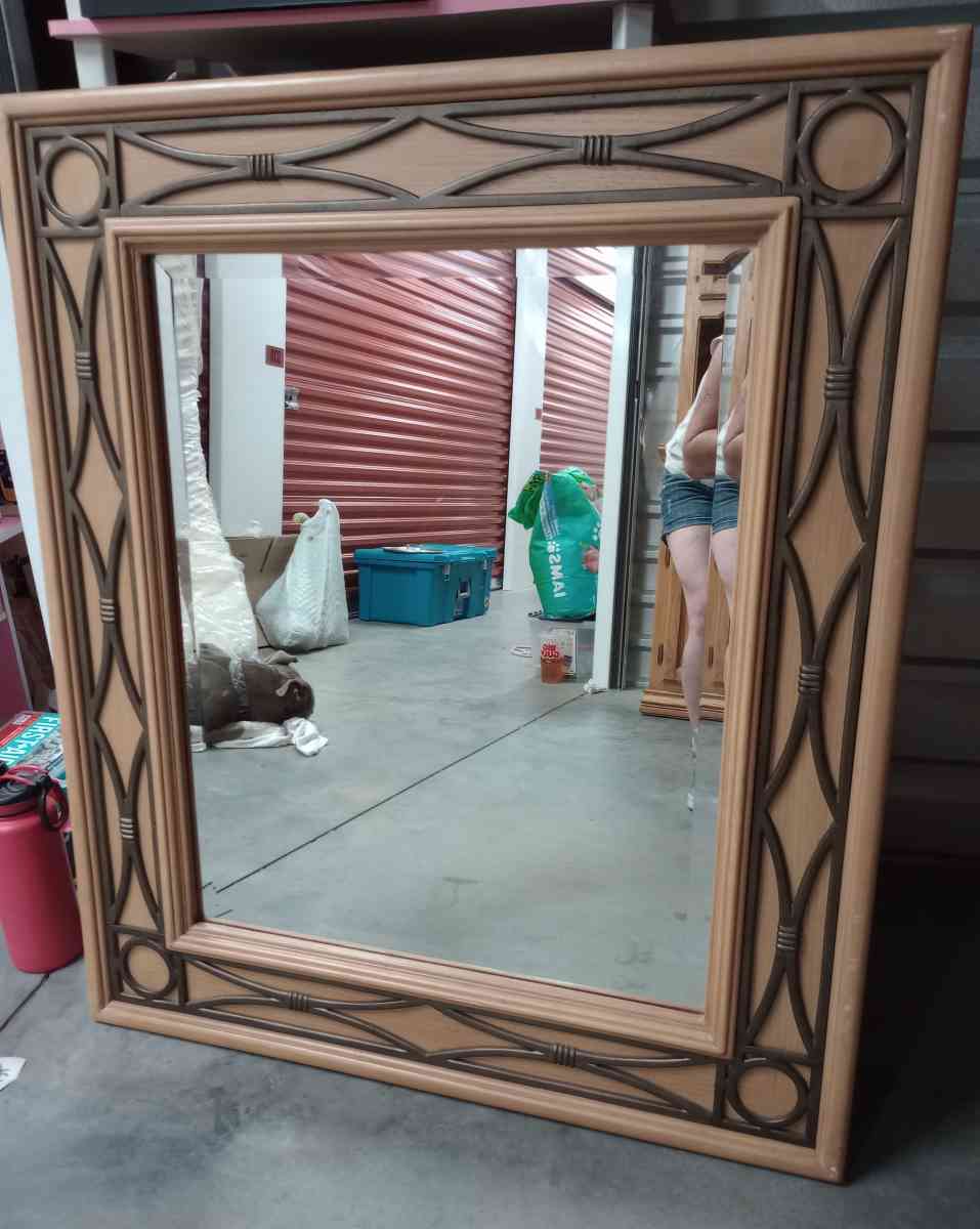 king size canopy bedroom set - Lehi, Utah - FleaMarketBay