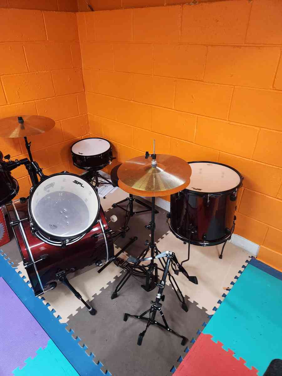 drum set - Toms River, New Jersey - FleaMarketBay