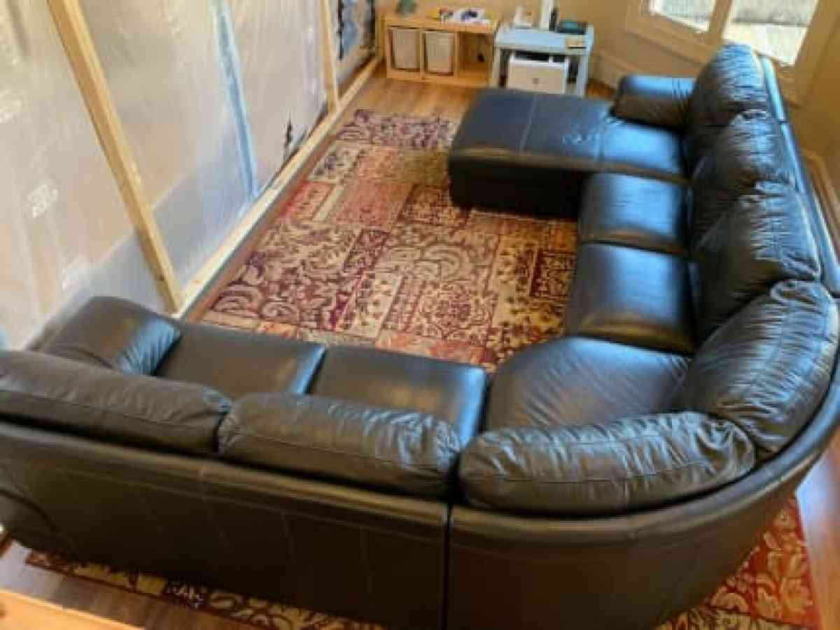 Black leather sofa with chaise - Altadena, California - FleaMarketBay