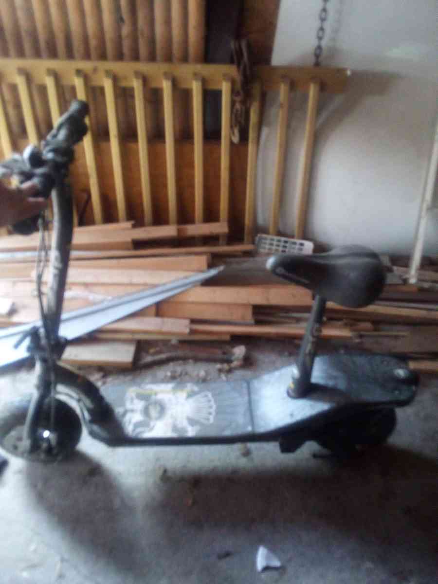 scooter electric 2 - Clayton, Delaware - FleaMarketBay