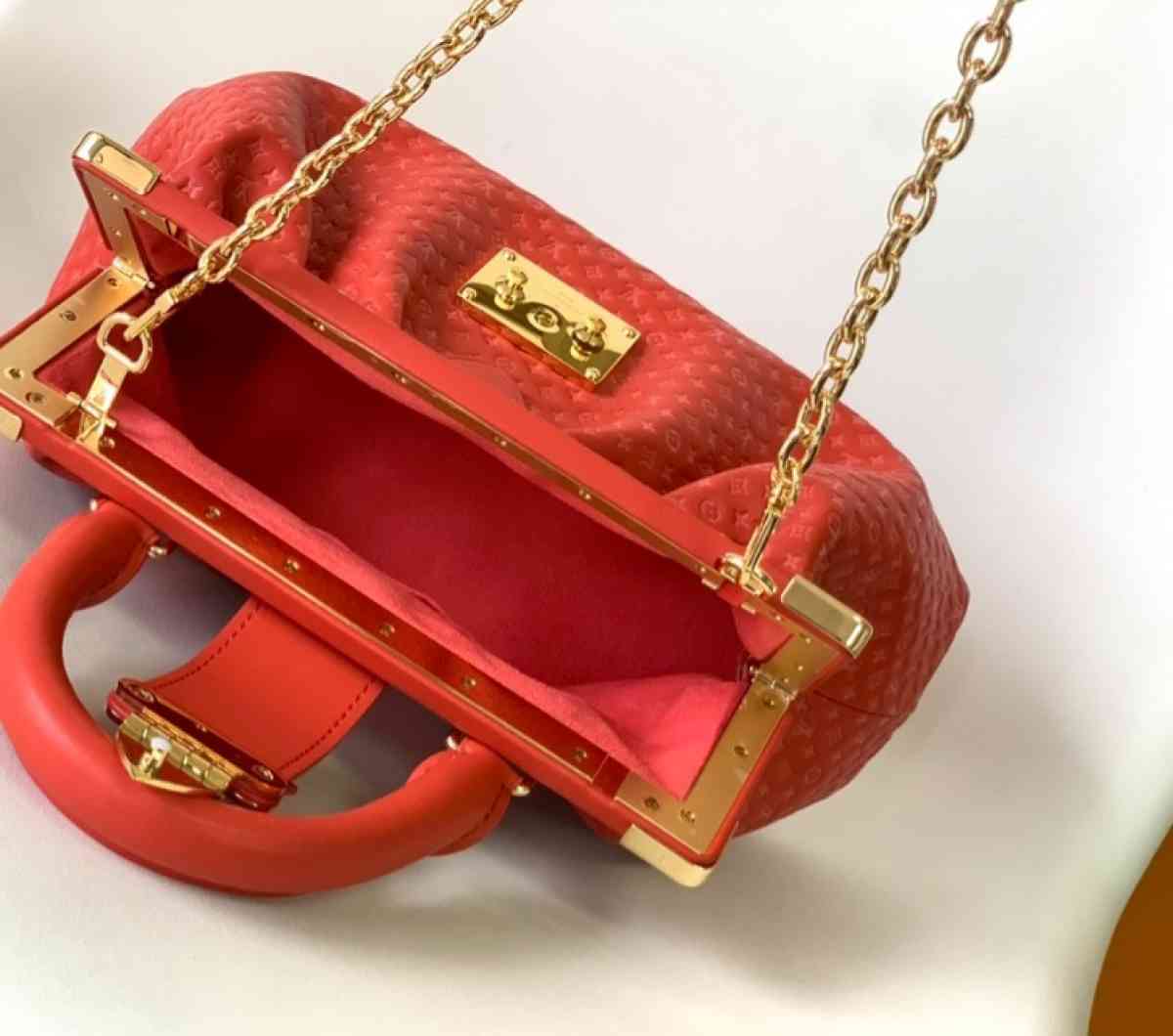 LV Bag - Mission Viejo, California - FleaMarketBay