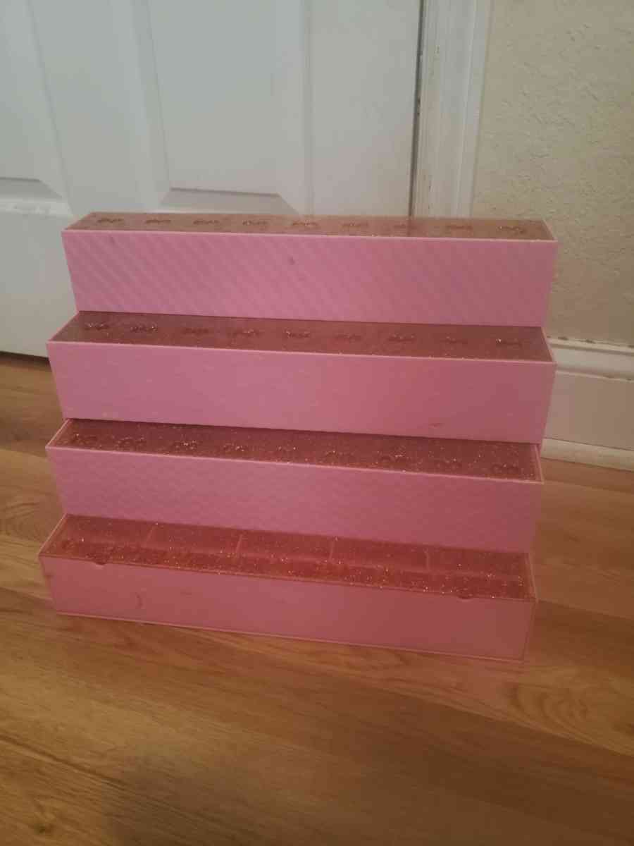 lol doll display - Orlando, Florida