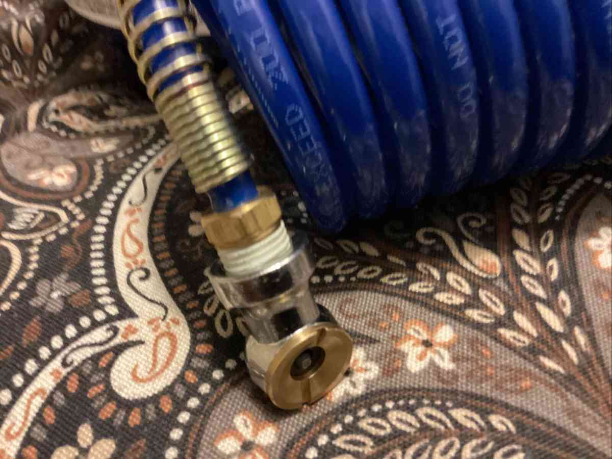 Campbell Hausfeld FP2028 1 Gallon Air Compressor - Palm Bay, Florida - FleaMarketBay