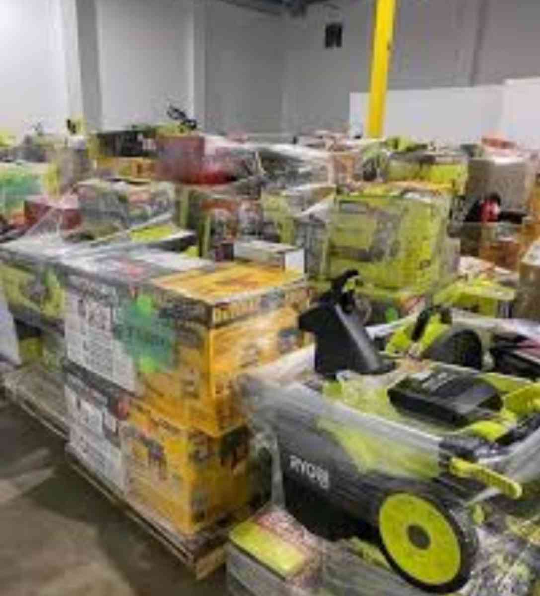 pallets blow out sale only today thru Saturday - Middlesex, New Jersey - FleaMarketBay