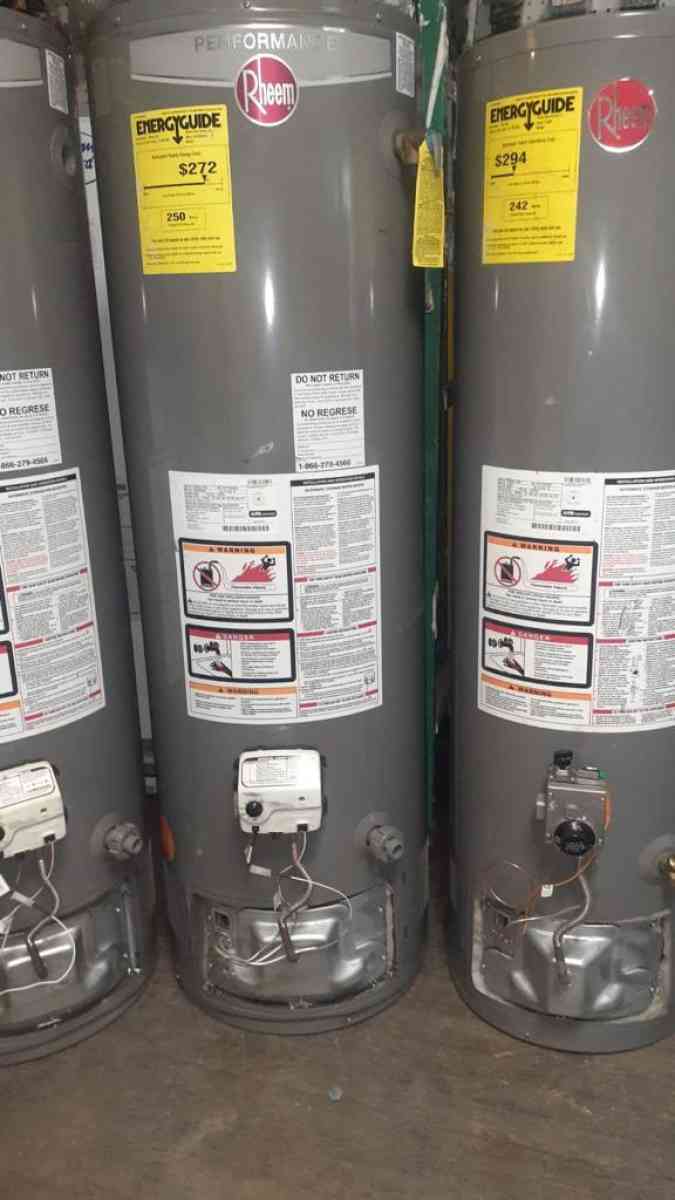 waters heater - Bloomington, California