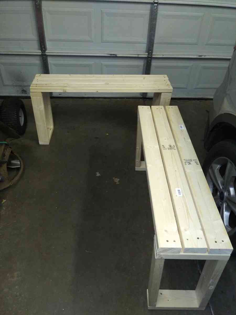 2 Benches - Mauldin, South Carolina - FleaMarketBay