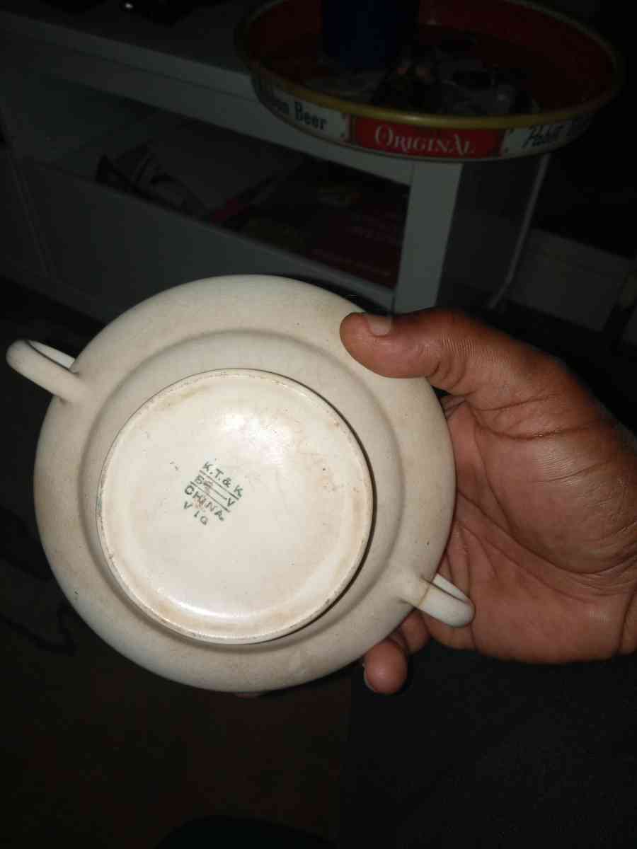 a very rare china - Clearlake, California - FleaMarketBay