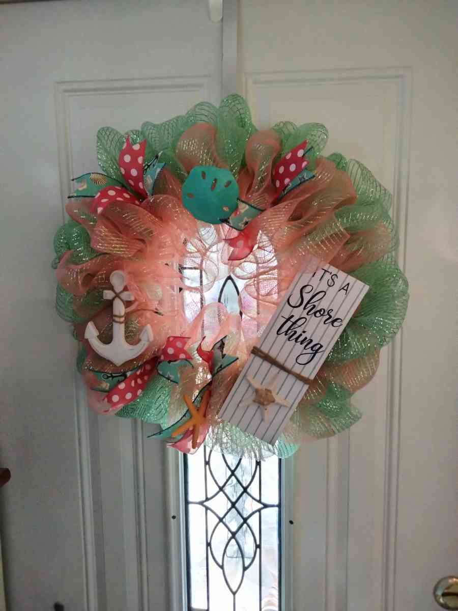 wreaths and tumblers - Vero Beach, Florida - FleaMarketBay