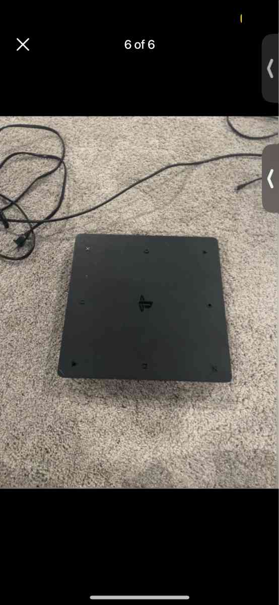 PlayStation 4 Slim 500 GB with blue controller and 5 games - Hurst, Texas