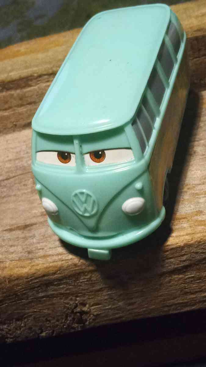 Disney Pixar car Filmore eyes up Bus 2006 - Eastman, Georgia - FleaMarketBay