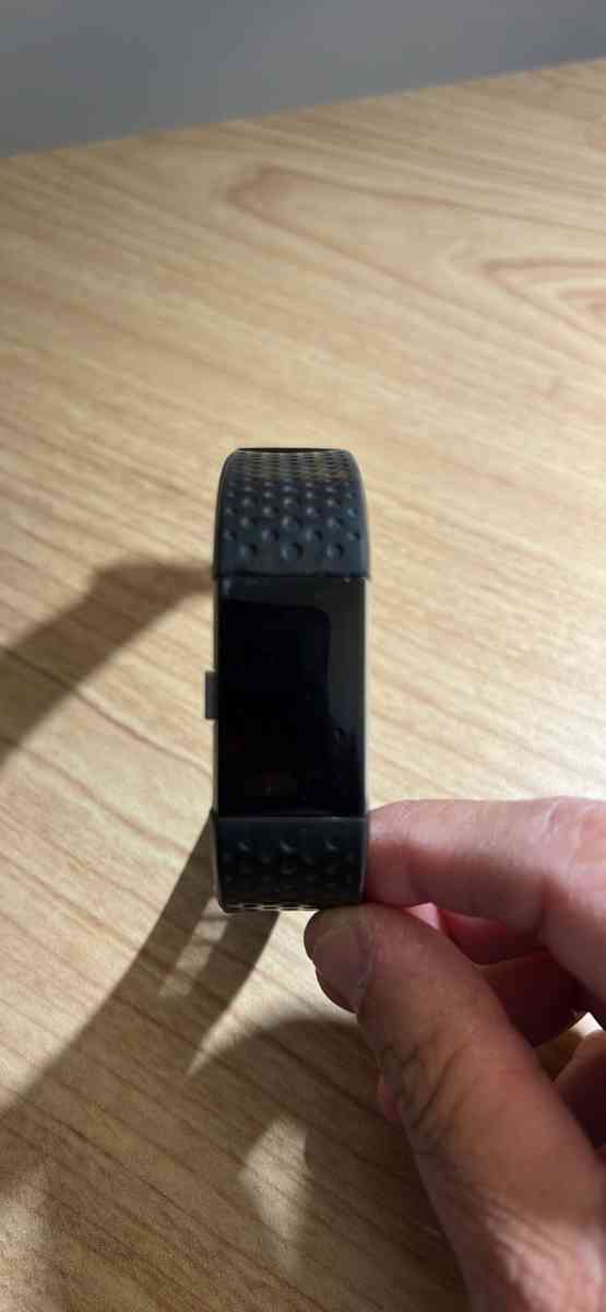 Fit Bit w Aftermarker Charger - Benson, North Carolina - FleaMarketBay