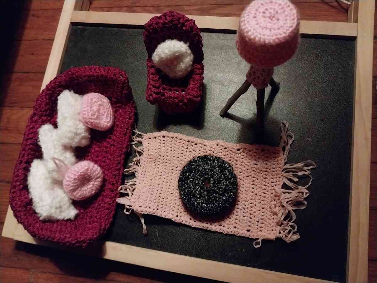 toys living room - Richmond, Virginia - FleaMarketBay