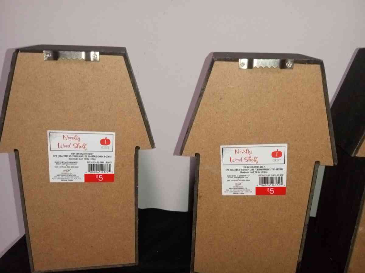 Halloween wooden shelves - Chicago, Illinois - FleaMarketBay