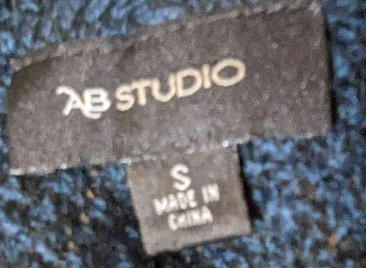 AB Studio Sweater - Muncie, Indiana - FleaMarketBay