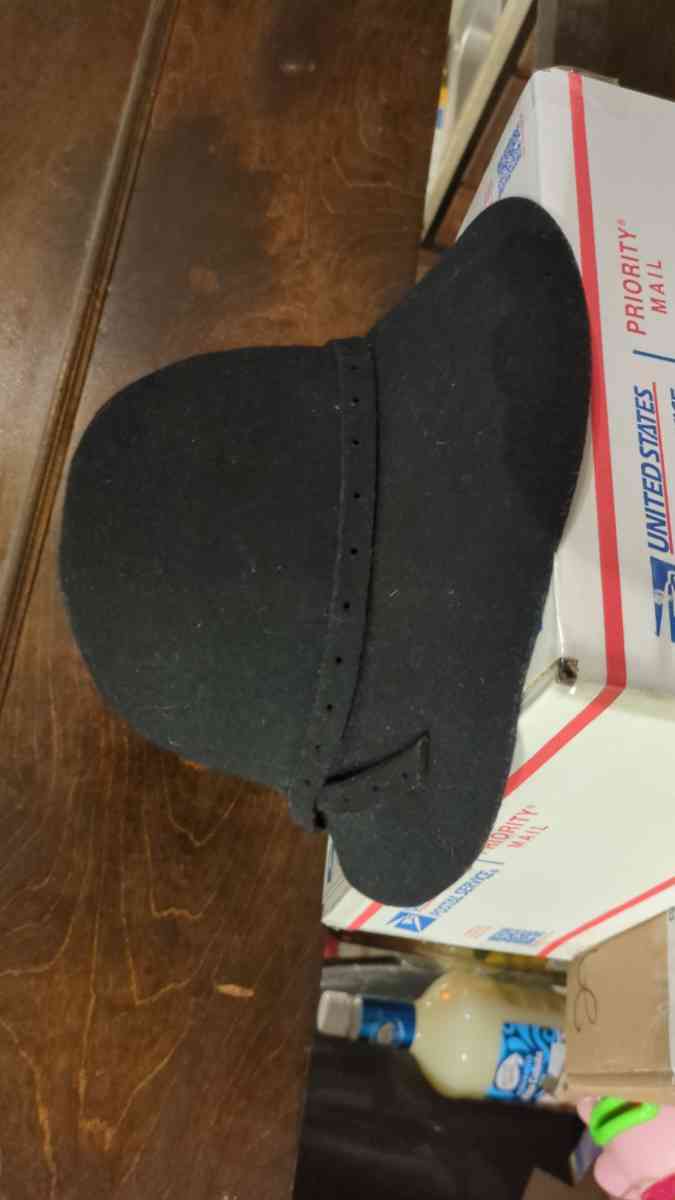 womens hat - Charlotte, North Carolina