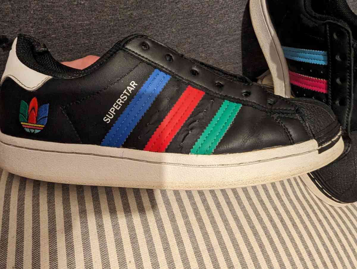 Adidas Superstar Sneakers - Muncie, Indiana - FleaMarketBay