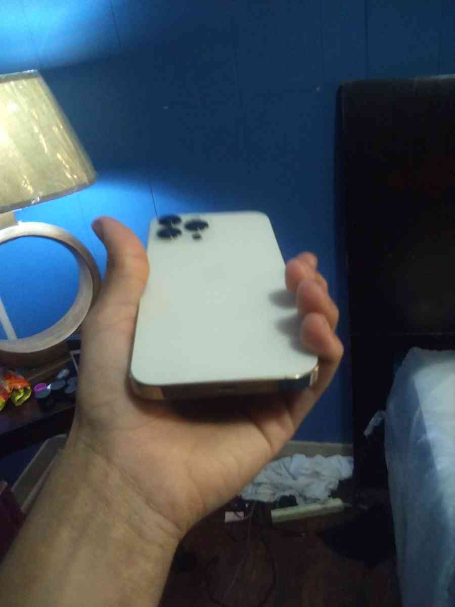 iphone 13 pro max - Humble, Texas - FleaMarketBay