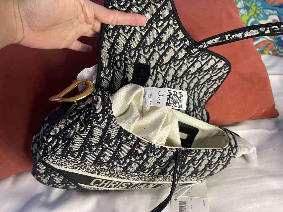 Christian Dior Saddle Bag - Virginia Beach, Virginia - FleaMarketBay