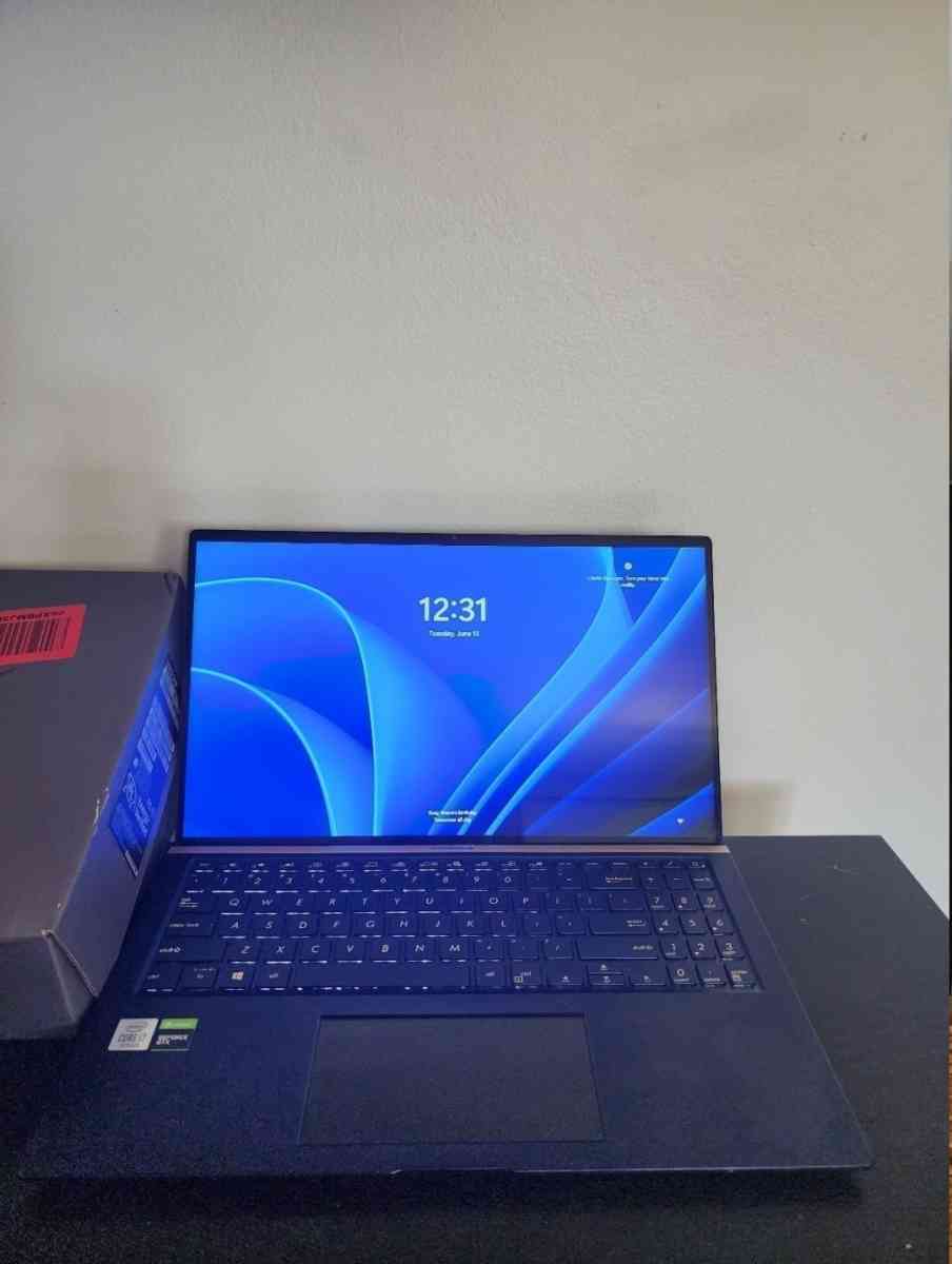 Asus ZenBook - Seattle, Washington
