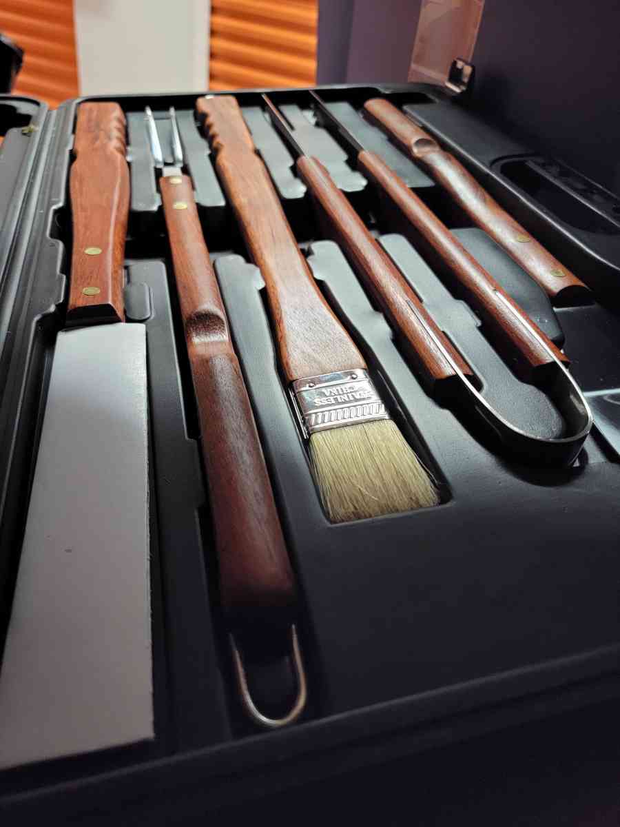 Storage Unit full of furniture - Nashua, New Hampshire - FleaMarketBay