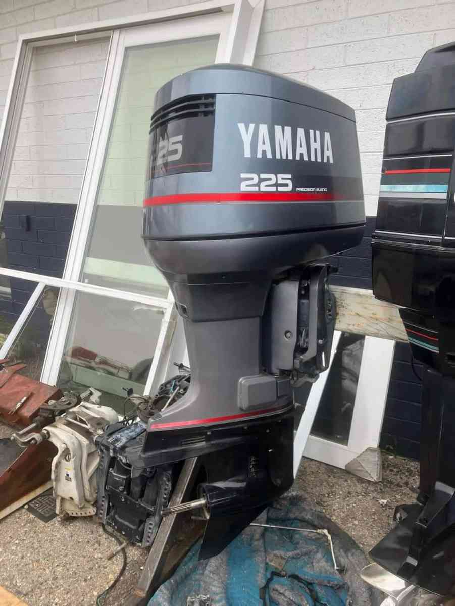 Boats engines and parts available - Miami Beach, Florida - FleaMarketBay