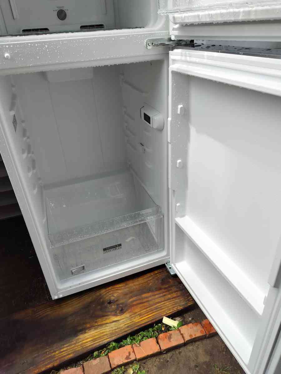 whirlpool Fridges - Louisville, Kentucky - FleaMarketBay