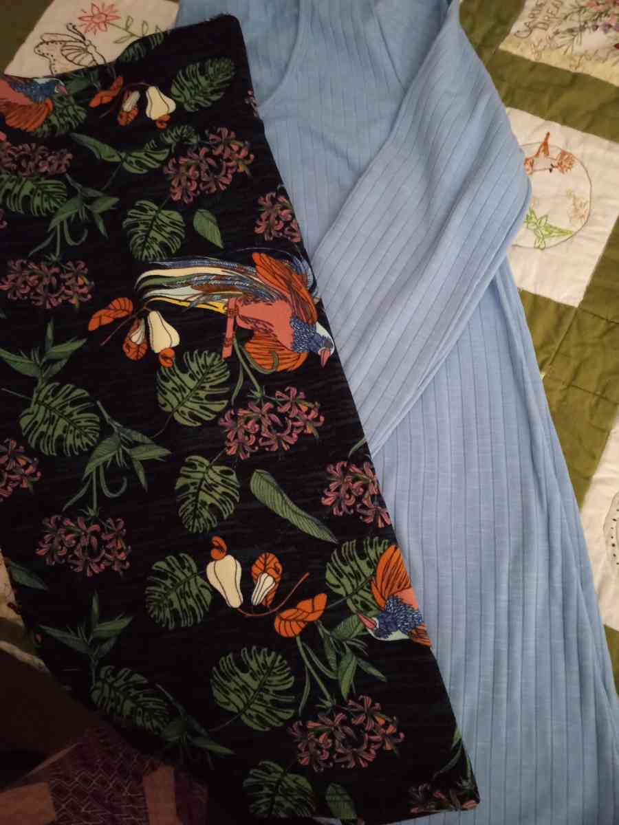 NWT LuLaRoe XS  Skirt outfit 35  Retails for 73 Toucan birds - Hemet, California - FleaMarketBay