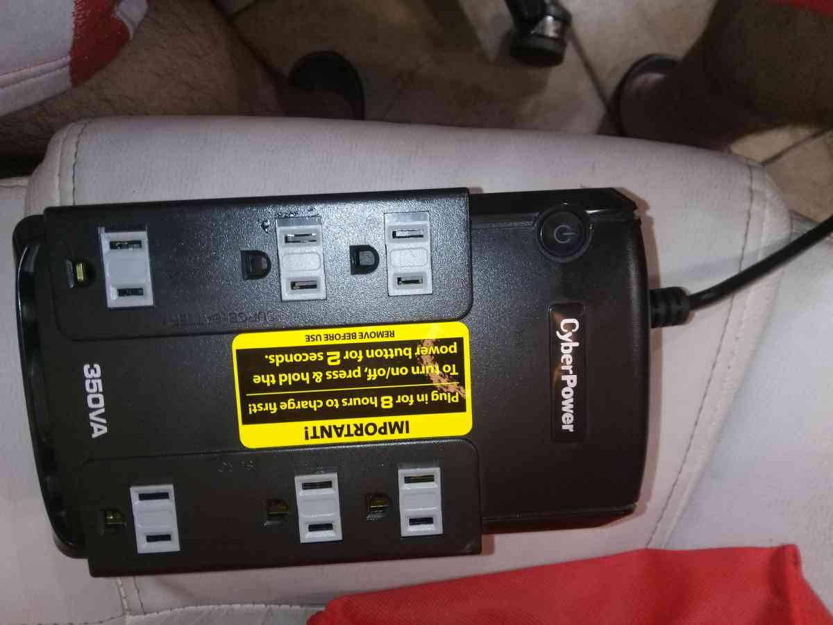 cyberpower recharable 6 plug outlet - Corpus Christi, Texas - FleaMarketBay