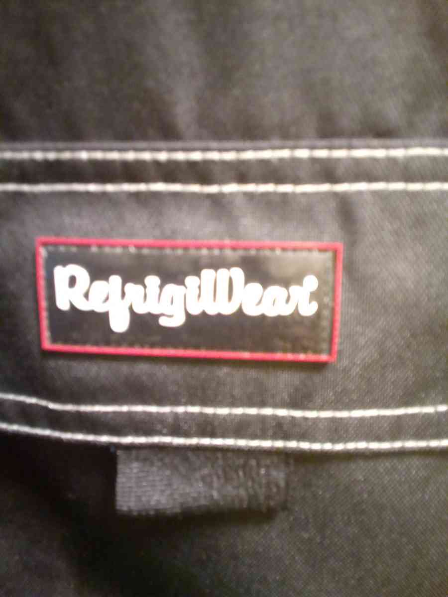 overalls refrigerator workers - Las Vegas, Nevada