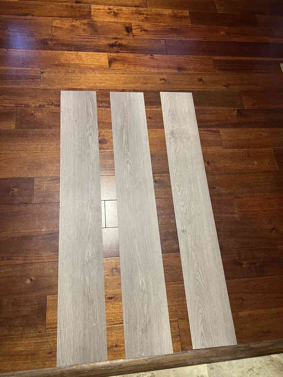 vinvly glue down - Norcross, Georgia - FleaMarketBay