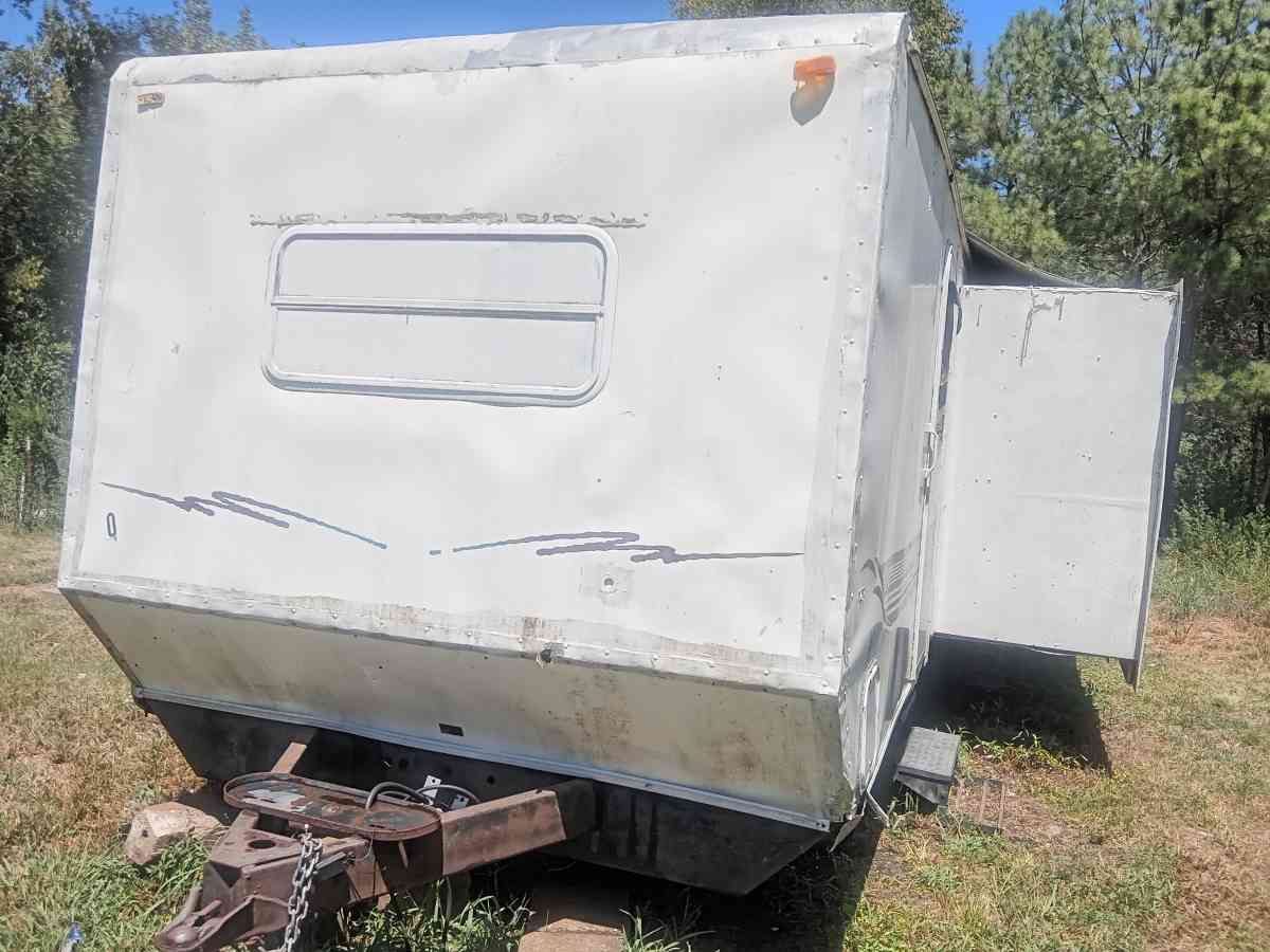 camper - Liberty, Texas - FleaMarketBay