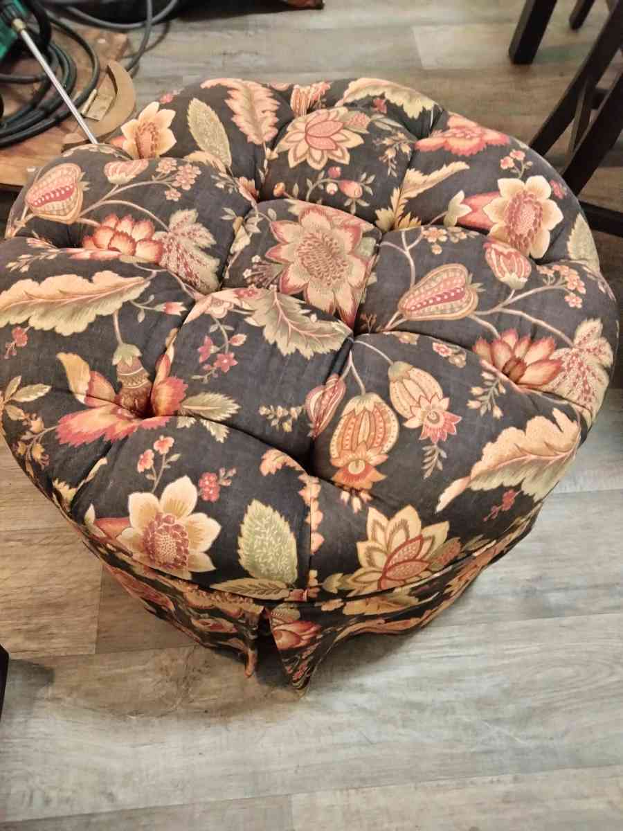 ottoman - Atlanta, Georgia - FleaMarketBay