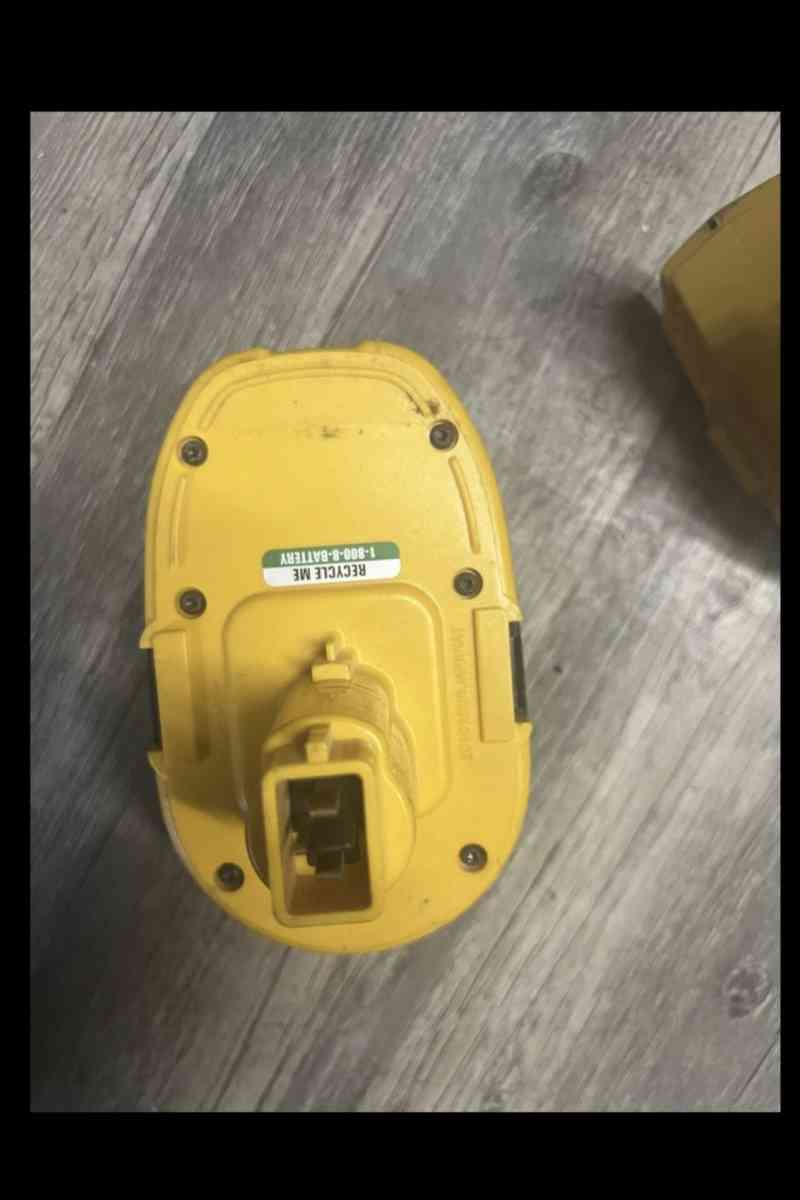 Dewalt drill dcd 950 - Dedham, Massachusetts - FleaMarketBay