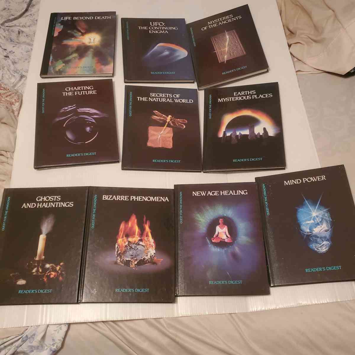 10 quest for the unknown book  series - Winterville, North Carolina - FleaMarketBay