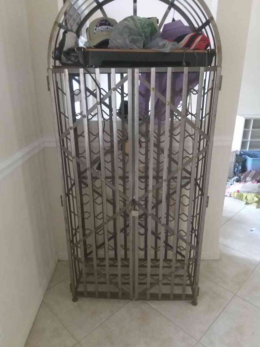 old antiques and paintings - Loxahatchee, Florida - FleaMarketBay