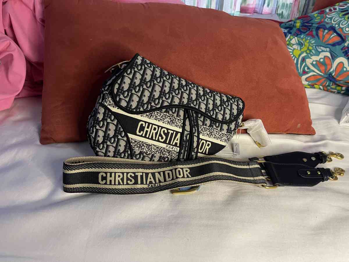 Christian Dior Saddle Bag - Virginia Beach, Virginia - FleaMarketBay