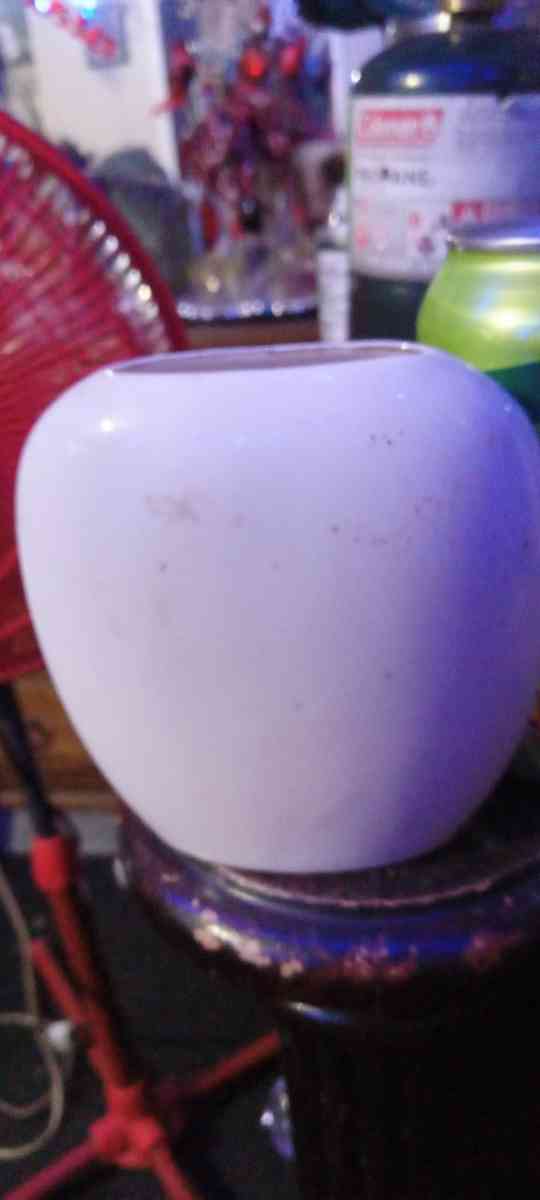 Japanese vase - Long Beach, Mississippi - FleaMarketBay