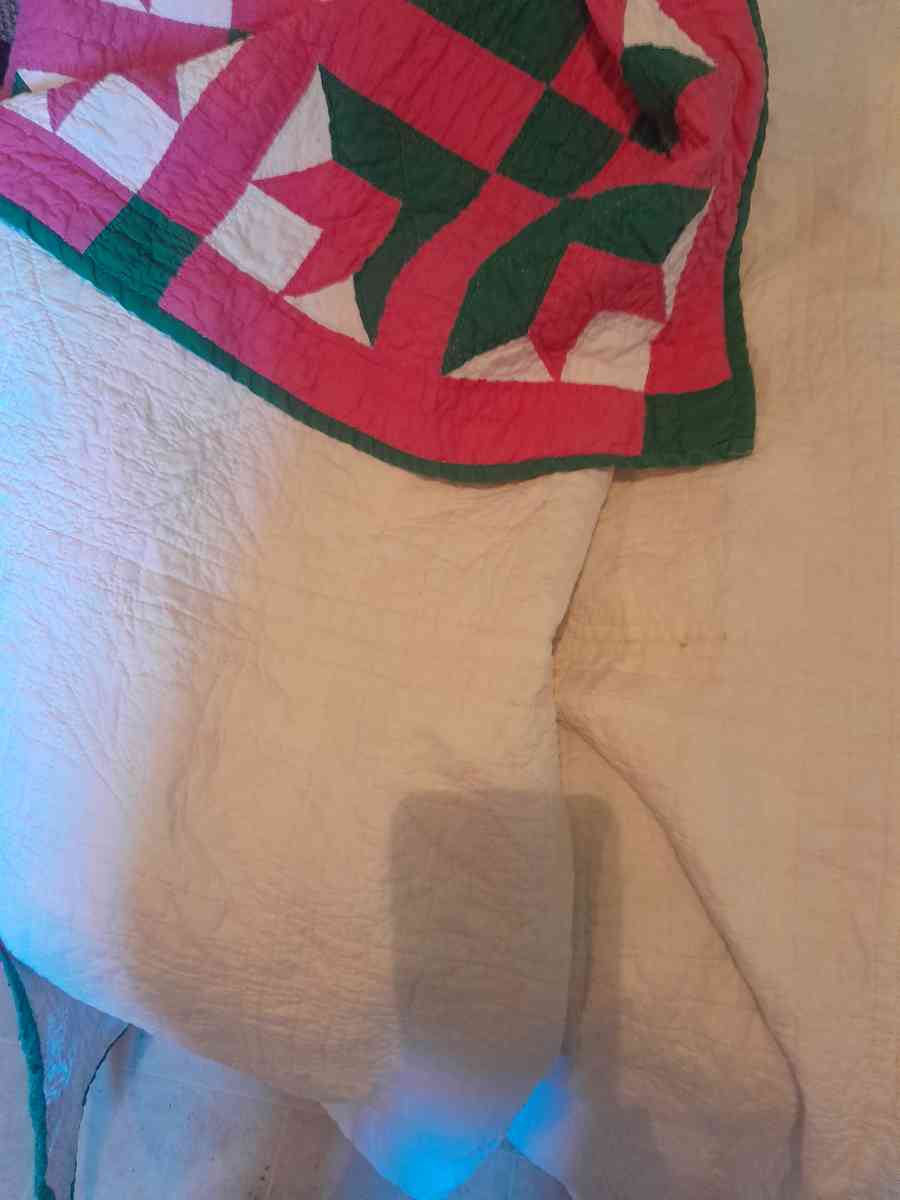 vintage hand sewn quilt - Vinita, Oklahoma - FleaMarketBay