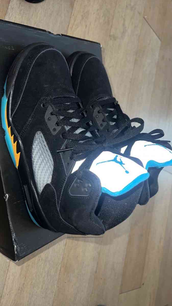 retro 5 - Vancouver, Washington - FleaMarketBay