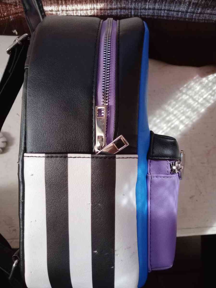 her universe beatlejuice sandworm mini backpack exclusive - Austin, Texas - FleaMarketBay